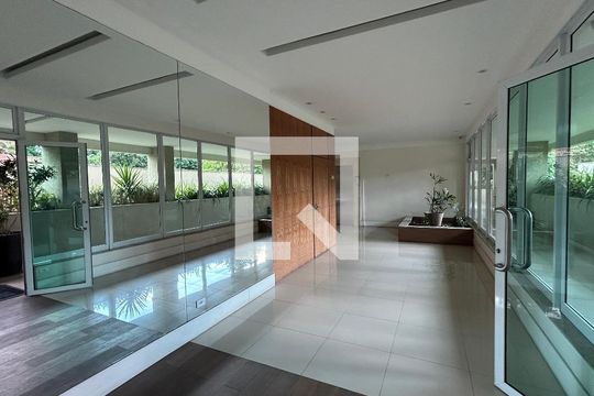 Hall de entrada de apartamento para alugar com 3 quartos, 72m² em Campinho, Rio de Janeiro