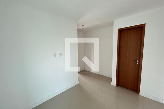 Suíte de apartamento para alugar com 3 quartos, 72m² em Campinho, Rio de Janeiro