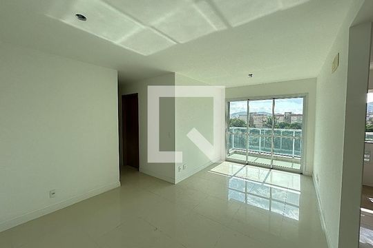 Sala de apartamento para alugar com 3 quartos, 72m² em Campinho, Rio de Janeiro