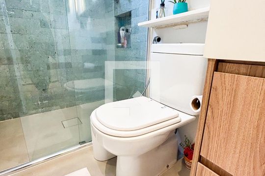 Banheiro da Suíte de apartamento à venda com 2 quartos, 84m² em Santo Amaro, São Paulo