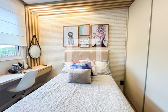 Quarto de apartamento à venda com 2 quartos, 84m² em Santo Amaro, São Paulo