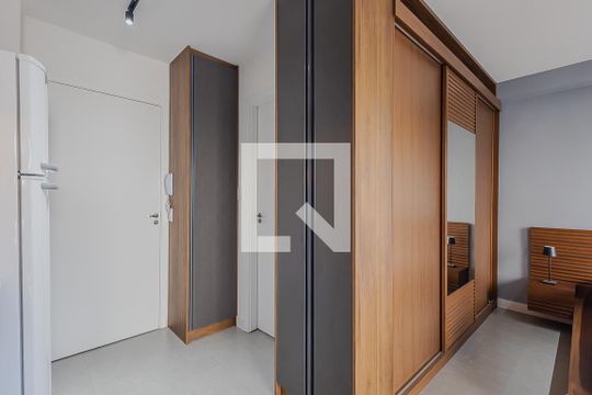 Cozinha de kitnet/studio à venda com 1 quarto, 27m² em Pinheiros, São Paulo