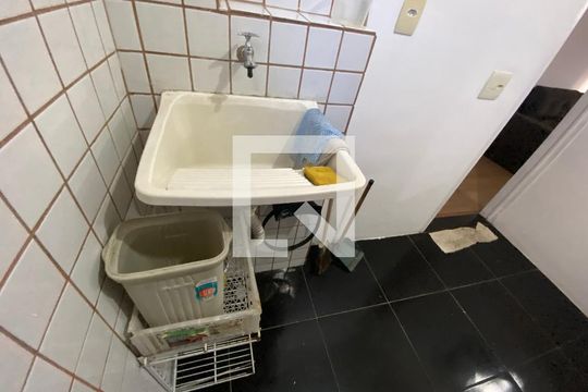 Area de Serviço de apartamento para alugar com 2 quartos, 44m² em Taquara, Rio de Janeiro