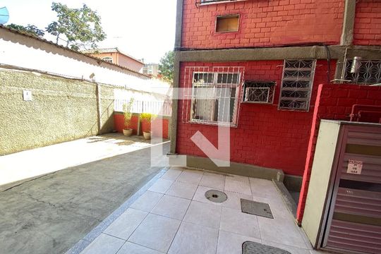 Hall de Entrada de apartamento para alugar com 2 quartos, 44m² em Taquara, Rio de Janeiro
