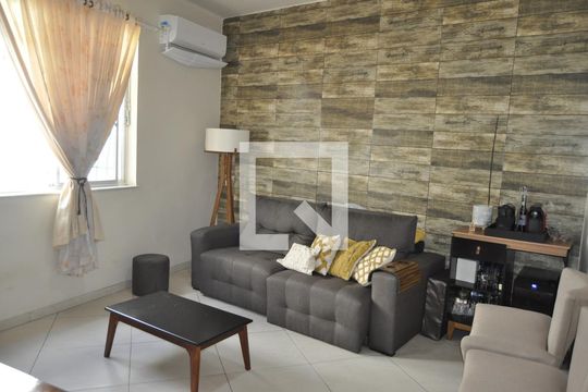 Sala de casa de condomínio à venda com 4 quartos, 110m² em Engenho Novo, Rio de Janeiro