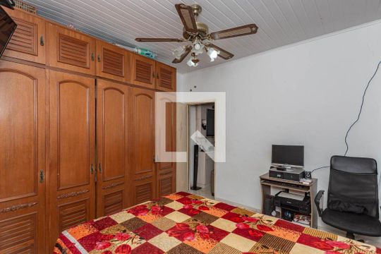 Quarto 1 de casa para alugar com 2 quartos, 60m² em São João Climaco, São Paulo
