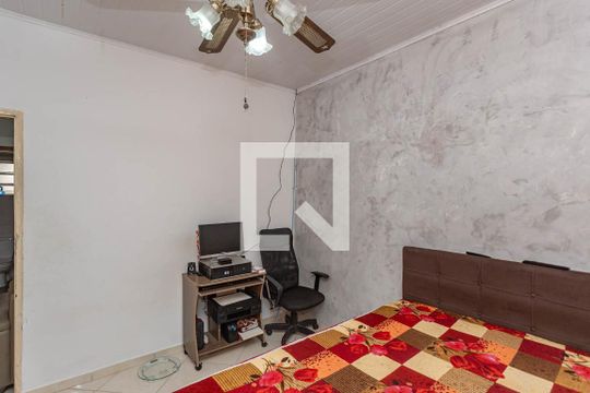 Quarto 1 de casa para alugar com 2 quartos, 60m² em São João Climaco, São Paulo