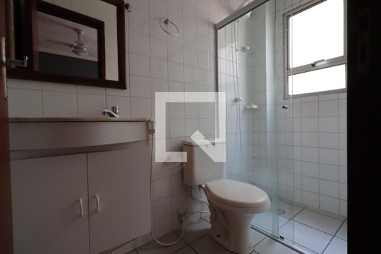 Banheiro da Suíte de apartamento para alugar com 3 quartos, 73m² em Jardim Palma Travassos, Ribeirão Preto