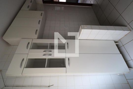 Cozinha de apartamento para alugar com 3 quartos, 73m² em Jardim Palma Travassos, Ribeirão Preto