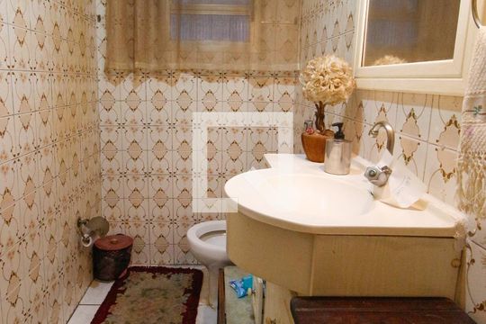 Lavabo de casa à venda com 3 quartos, 157m² em Vila Progredior, São Paulo