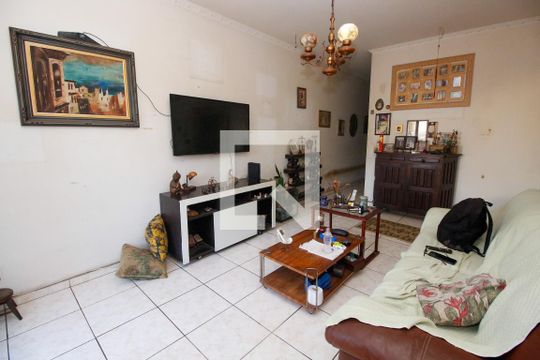 Sala de casa à venda com 3 quartos, 157m² em Vila Progredior, São Paulo