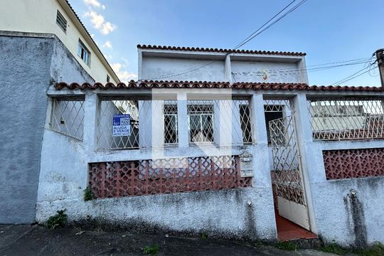 Fachada de casa à venda com 3 quartos, 153m² em Piedade, Rio de Janeiro