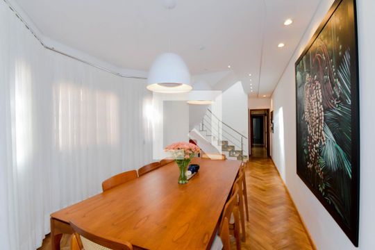 Sala de casa à venda com 3 quartos, 281m² em Vila Augusta, Guarulhos