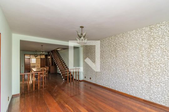 Sala 1 de casa para alugar com 4 quartos, 500m² em Jardim América, Rio de Janeiro