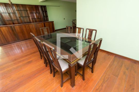 Sala 2 de casa para alugar com 4 quartos, 500m² em Jardim América, Rio de Janeiro
