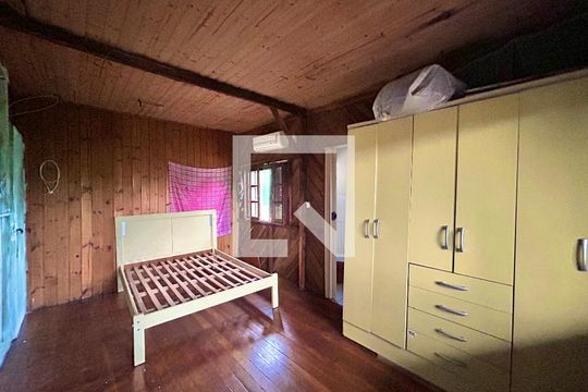 Quarto de apartamento para alugar com 1 quarto, 46m² em Arroio da Manteiga, São Leopoldo