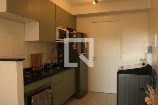 Sala/Cozinha de apartamento à venda com 1 quarto, 27m² em Barra Funda, São Paulo