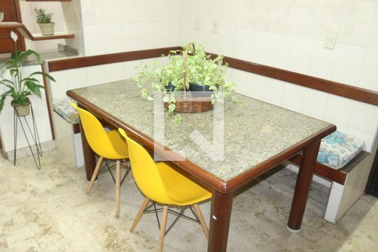 Cozinha de apartamento para alugar com 3 quartos, 145m² em Barcelona, São Caetano do Sul