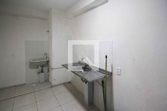 Cozinha de apartamento para alugar com 2 quartos, 35m² em Jardim Santa Adelia, São Paulo