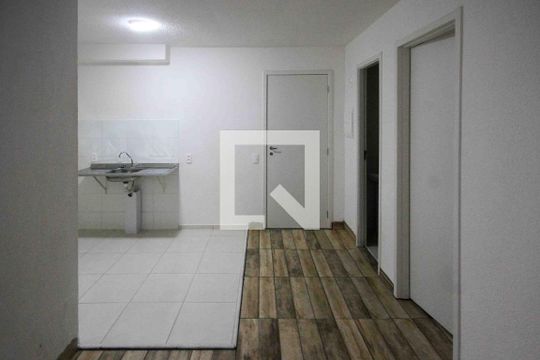 Sala de apartamento para alugar com 2 quartos, 35m² em Jardim Santa Adelia, São Paulo