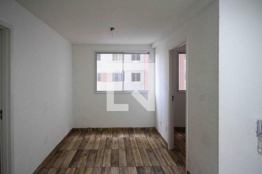Apartamento para alugar com 2 quartos, 35m² em Jardim Santa Adelia, São Paulo