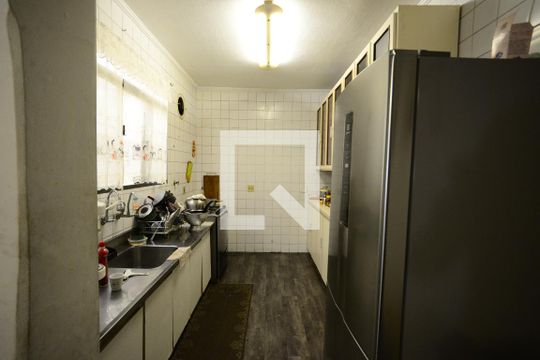 Cozinha de casa à venda com 4 quartos, 240m² em Aclimação, São Paulo