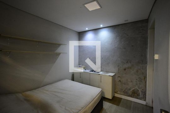 Quarto de Serviço de casa à venda com 4 quartos, 240m² em Aclimação, São Paulo