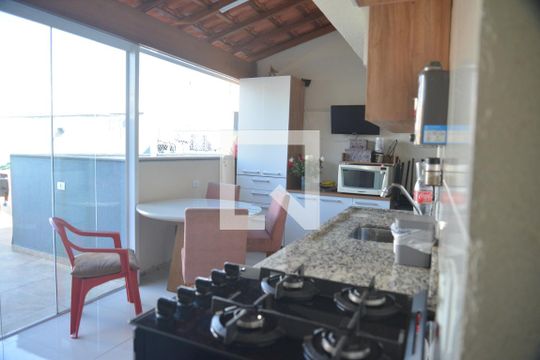 Cozinha de apartamento à venda com 2 quartos, 92m² em Parque das Nações, Santo André