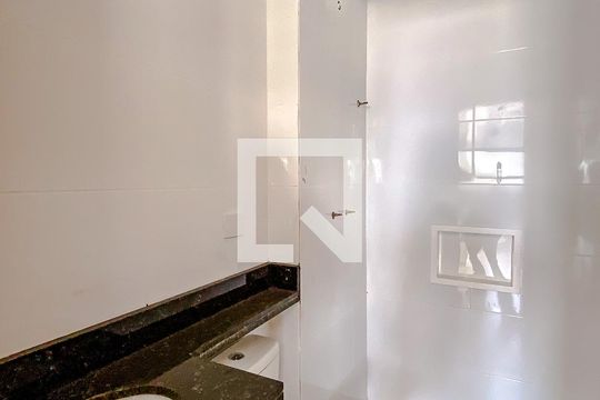 Banheiro de apartamento à venda com 2 quartos, 36m² em Vila Regente Feijó, São Paulo