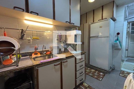 Cozinha de apartamento à venda com 3 quartos, 90m² em Copacabana, Rio de Janeiro