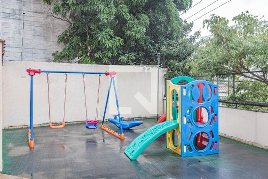 Área comum - Playground de apartamento para alugar com 3 quartos, 76m² em Vila Gumercindo, São Paulo