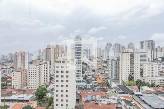 Vista  de apartamento para alugar com 3 quartos, 76m² em Vila Gumercindo, São Paulo