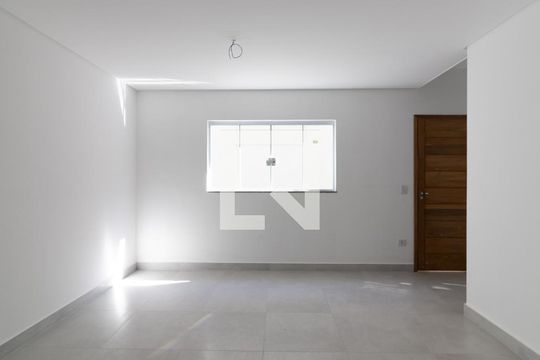 Sala de casa de condomínio à venda com 3 quartos, 105m² em Vila Guilhermina, São Paulo