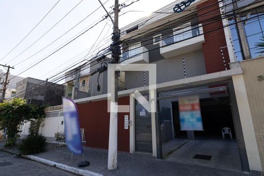 Fachada de casa de condomínio à venda com 3 quartos, 105m² em Vila Guilhermina, São Paulo