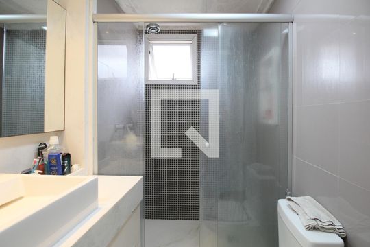 Banheiro Suíte 1 de apartamento à venda com 3 quartos, 125m² em Jardim Ampliacao, São Paulo