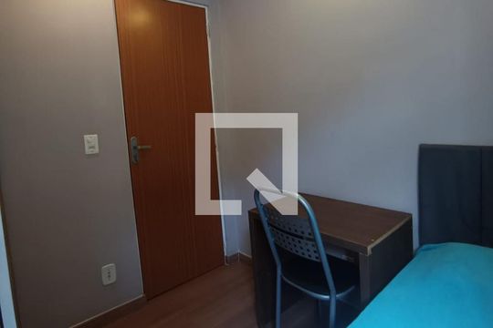 Quarto 3 de casa à venda com 4 quartos, 80m² em Brás de Pina, Rio de Janeiro