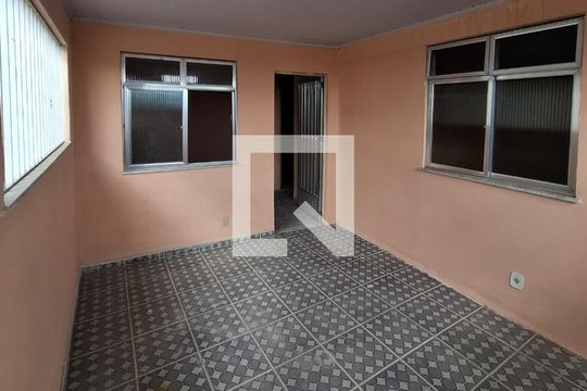 Varanda de casa à venda com 4 quartos, 80m² em Brás de Pina, Rio de Janeiro