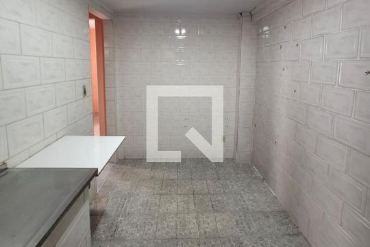 Cozinha  de casa à venda com 4 quartos, 80m² em Brás de Pina, Rio de Janeiro