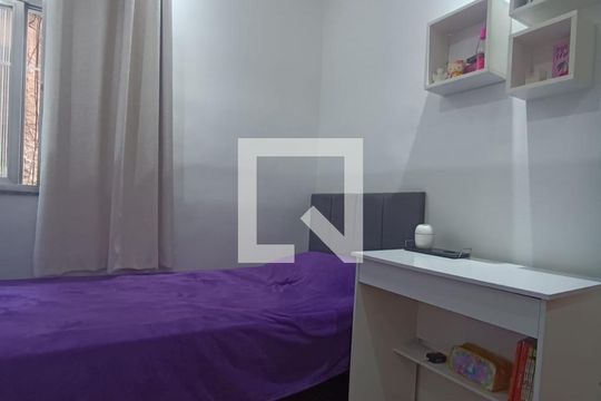 Quarto 2 de casa à venda com 4 quartos, 80m² em Brás de Pina, Rio de Janeiro