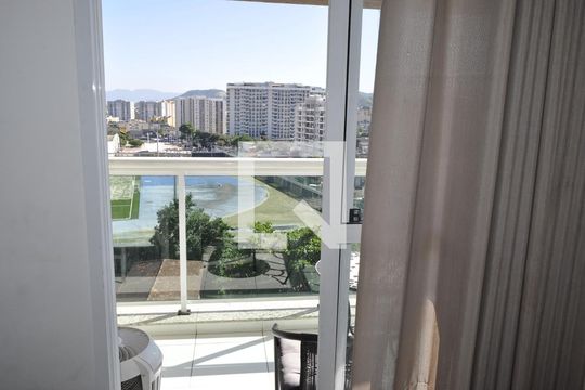 Varanada Sala de apartamento à venda com 3 quartos, 70m² em Engenho de Dentro, Rio de Janeiro