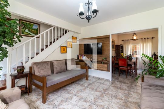 Casa de Condomínio à venda com 3 quartos, 230m² em Santana, São Paulo