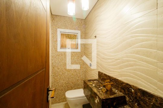 Lavabo de casa à venda com 3 quartos, 240m² em Vila Isolina Mazzei, São Paulo