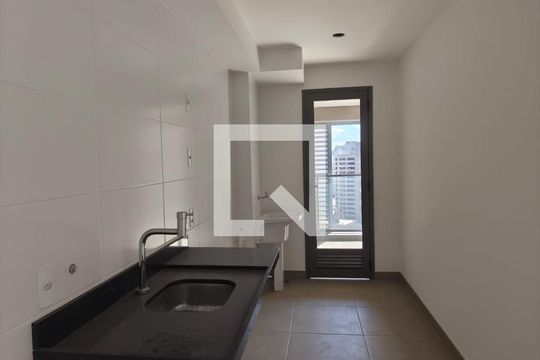 Cozinha de apartamento à venda com 2 quartos, 90m² em Vila Mariana, São Paulo