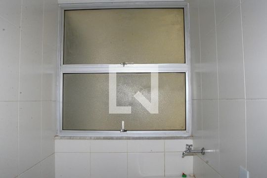 Área de Serviço de apartamento à venda com 2 quartos, 70m² em Ana Lúcia, Belo Horizonte