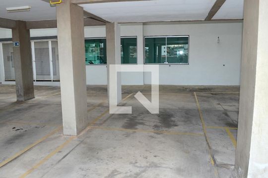 Garagem de apartamento à venda com 2 quartos, 70m² em Ana Lúcia, Belo Horizonte