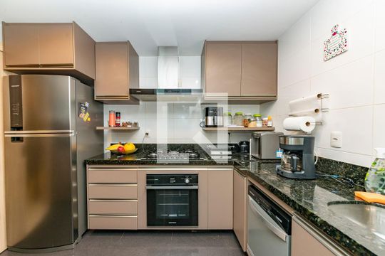 Cozinha de apartamento à venda com 4 quartos, 113m² em Buritis, Belo Horizonte