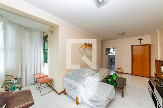 Sala de apartamento à venda com 3 quartos, 83m² em Caiçara-adelaide, Belo Horizonte