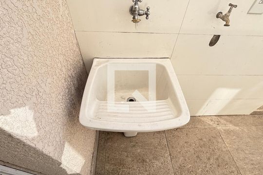 Área de Serviço de apartamento à venda com 2 quartos, 67m² em Jardim Santo Alberto, Santo André