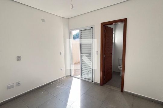 Suíte de apartamento à venda com 2 quartos, 67m² em Jardim Santo Alberto, Santo André
