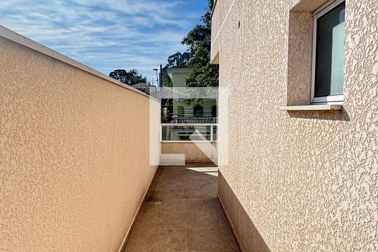 Corredor de apartamento à venda com 2 quartos, 67m² em Jardim Santo Alberto, Santo André